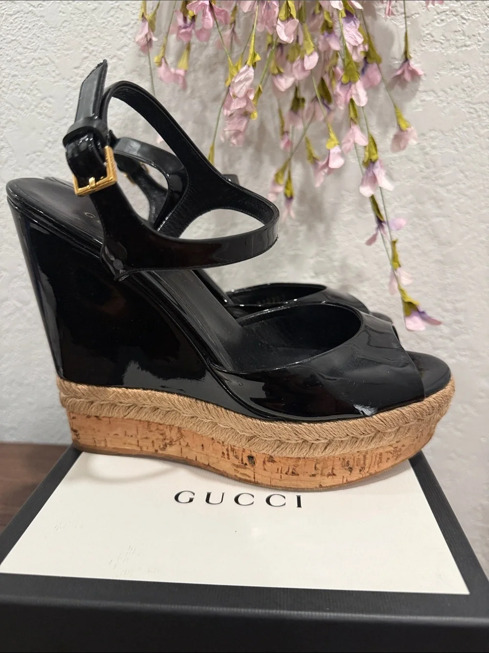 Gucci Black Patent Leather Espadrille Platform Sandals